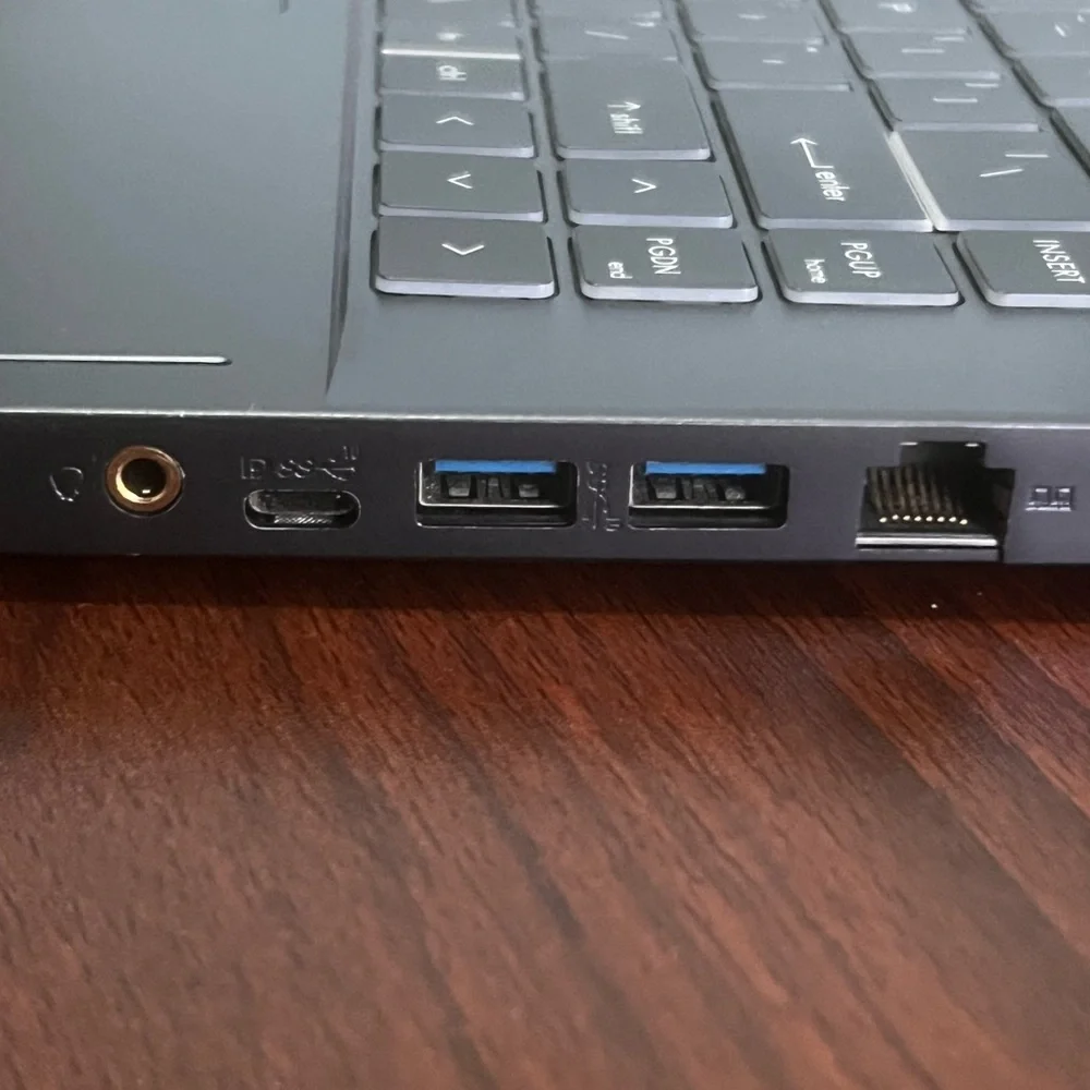MSI WS66 11UMT-220 15.6 intel Corei9 - 11900H 2.5GHz - 64GB RAM - 1TB SSD (desc)